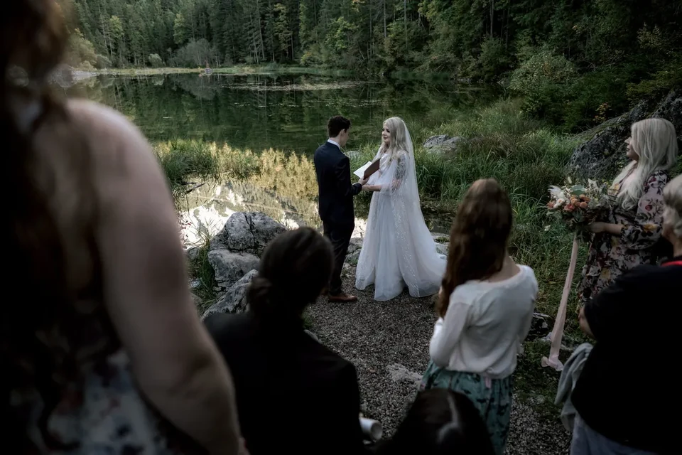 Intimate Lake Eibsee Elopement