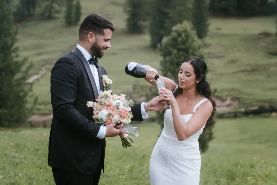 Wooden Boats and Lakeside Pizza — a Lago di Braies Elopement